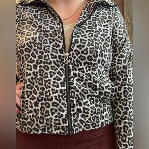 Cathy Daniel’s Leopard Print Jacket Women’s Size PXL